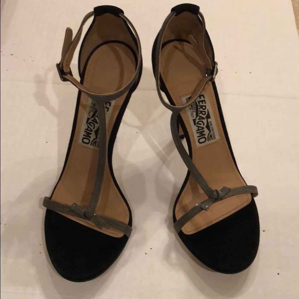 Salvatore Ferragamo Bilis Sandal (black/gunmetal)